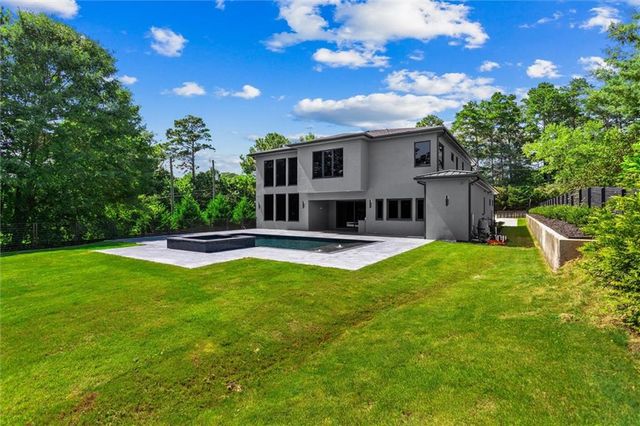 5 Whitehead Road, Buford, GA 30518