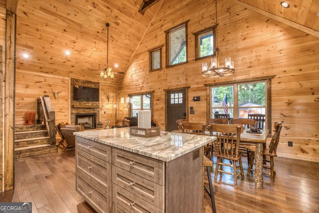 138 Nectar Lane, Ellijay, GA 30540