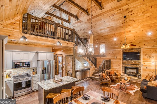138 Nectar Lane, Ellijay, GA 30540