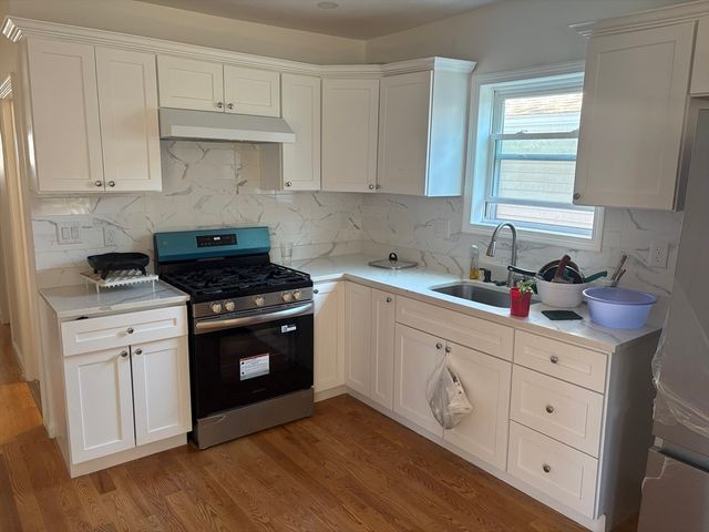 18 Rugby 1, Boston, MA 02126