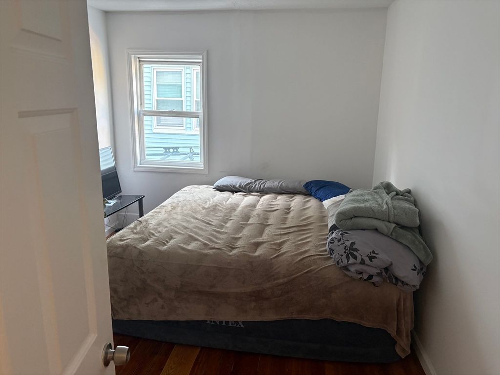 18 Rugby 1, Boston, MA 02126
