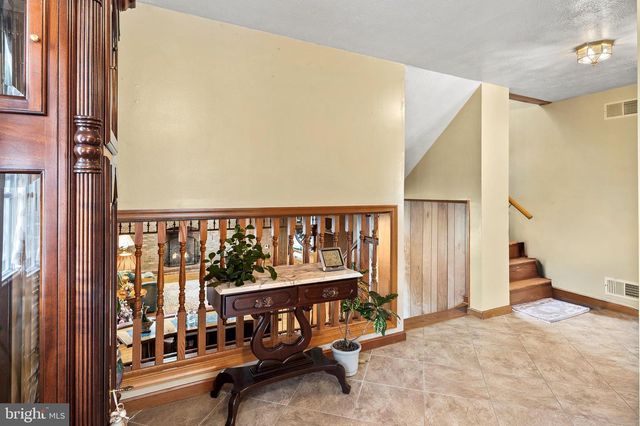 1201 UNIONTOWN RD, Westminster, MD 21158