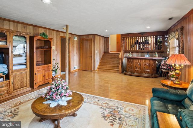 1201 UNIONTOWN RD, Westminster, MD 21158