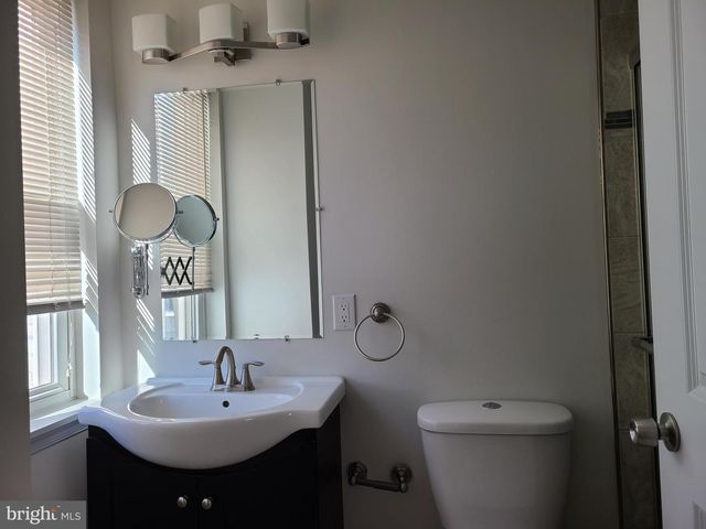 250 S WASHINGTON ST, Baltimore, MD 21231