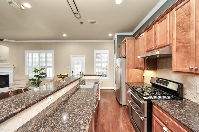 10342 Solitaire Circle, Houston, TX 77070