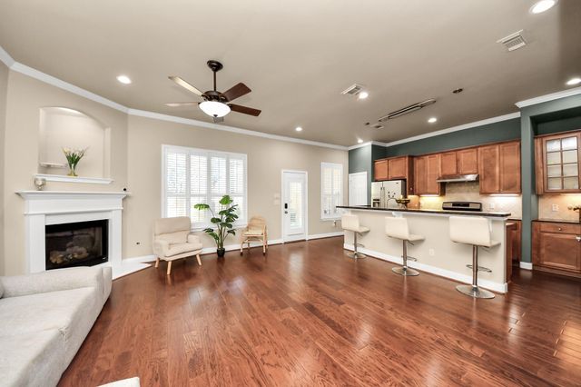 10342 Solitaire Circle, Houston, TX 77070