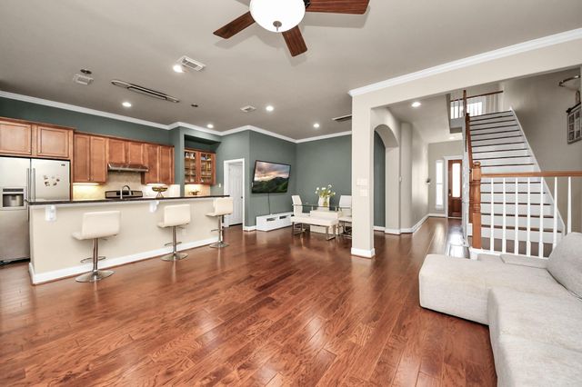 10342 Solitaire Circle, Houston, TX 77070