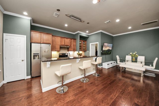 10342 Solitaire Circle, Houston, TX 77070