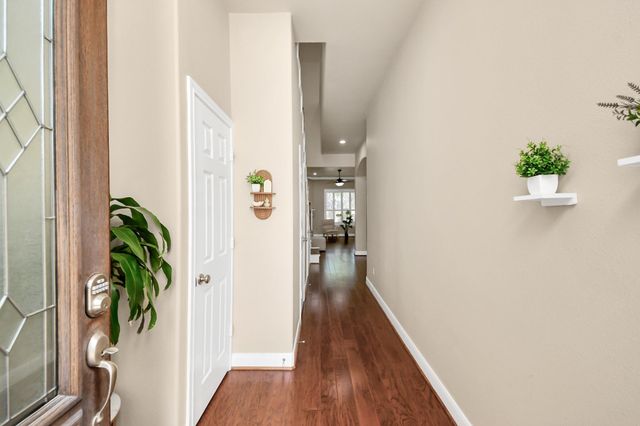 10342 Solitaire Circle, Houston, TX 77070