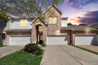 10342 Solitaire Circle, Houston, TX 77070