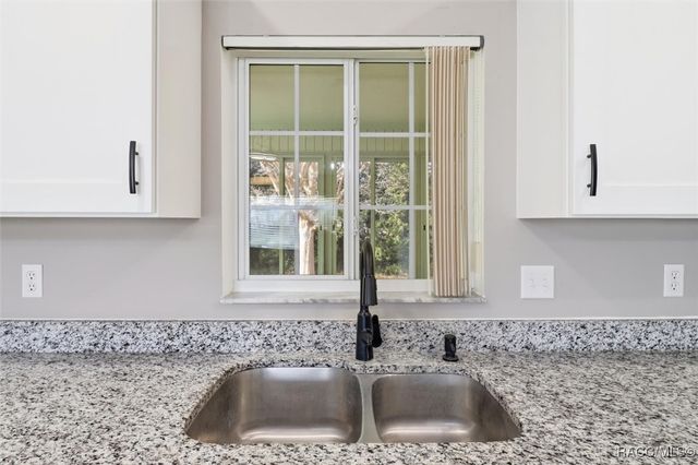 11960 SW 137th Loop, Dunnellon, FL 34432