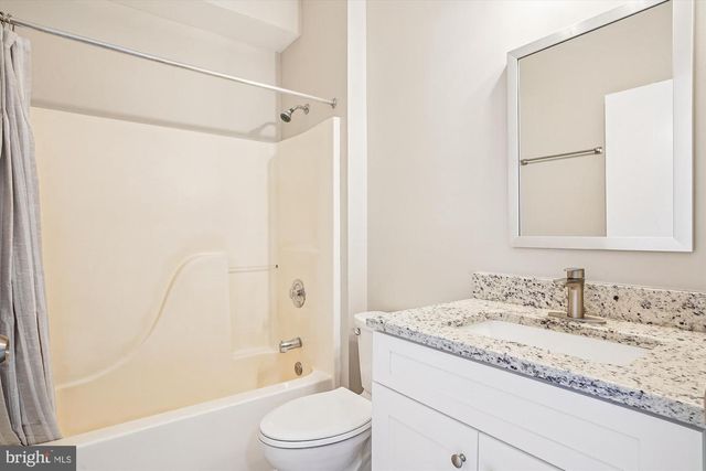 10-G SANDSTONE CT, Annapolis, MD 21403