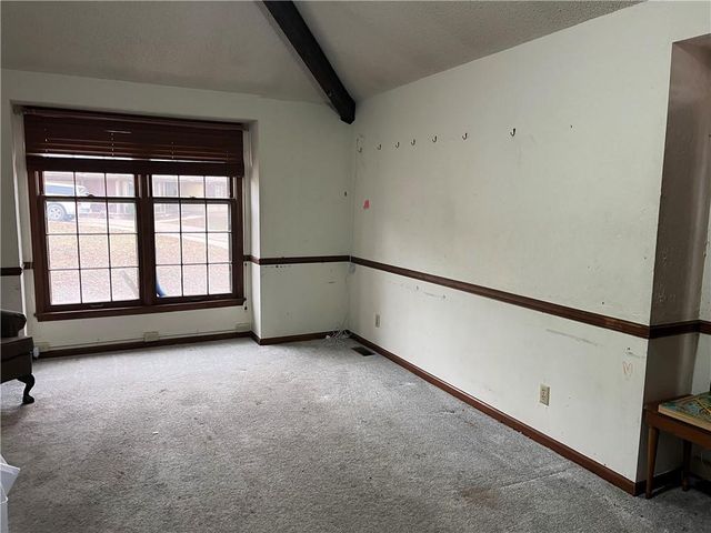 11907 W 49 Place, Shawnee, KS 66216