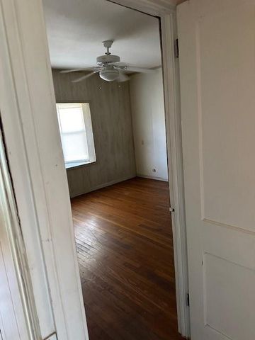 322 Circle Way Street, Lake Jackson, TX 77566