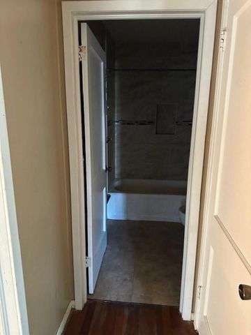 322 Circle Way Street, Lake Jackson, TX 77566