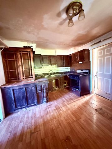 3634 SW 4th Street, Des Moines, IA 50315