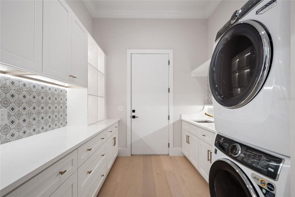 Image 22 of property listing at 1751 GLENCOE ROAD, Winter Park, FL 32789