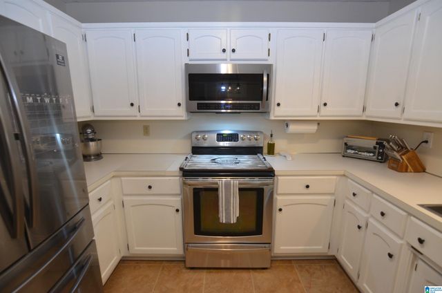 902 FALLING STAR LANE, Alabaster, AL 35007