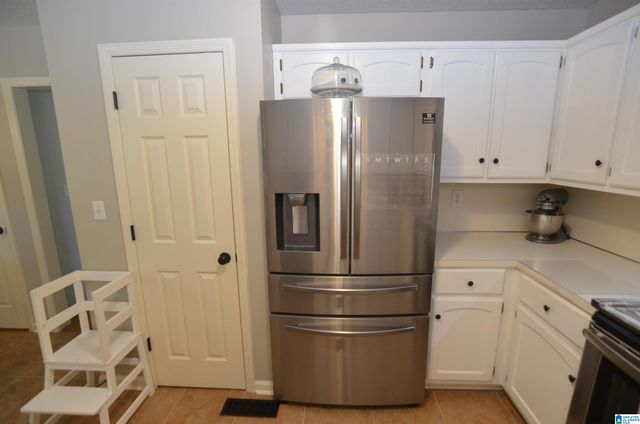 902 FALLING STAR LANE, Alabaster, AL 35007