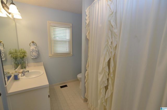 902 FALLING STAR LANE, Alabaster, AL 35007