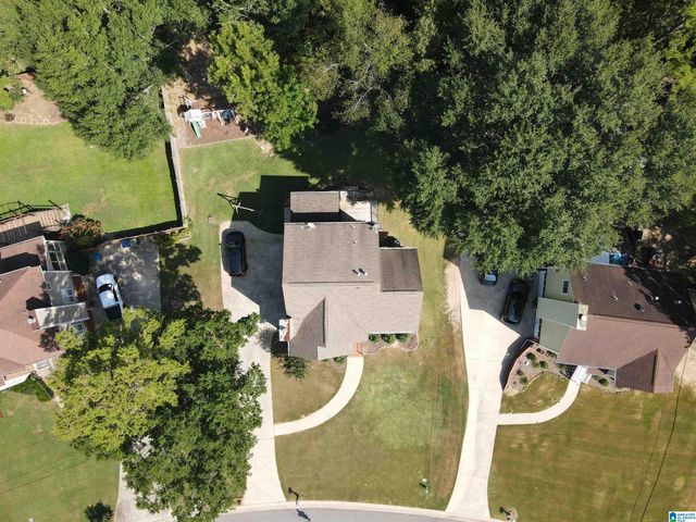 902 FALLING STAR LANE, Alabaster, AL 35007