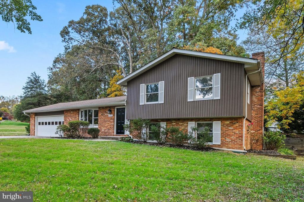 1759 DAISEY CT, Millersville, MD 21108