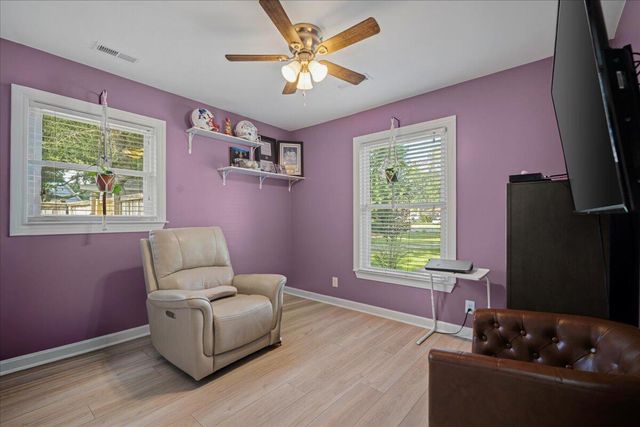 109 Robin Court, Summerville, SC 29485