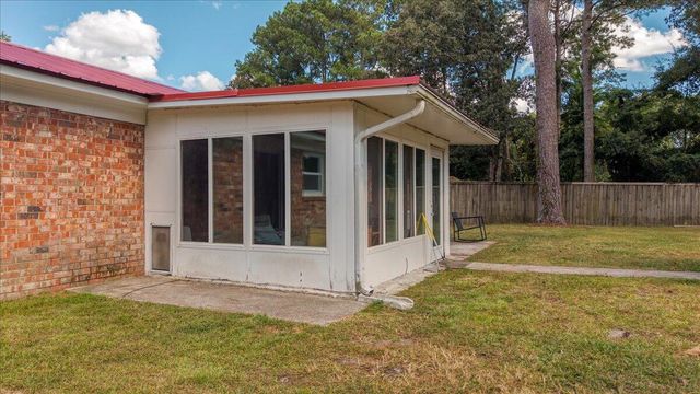 109 Robin Court, Summerville, SC 29485
