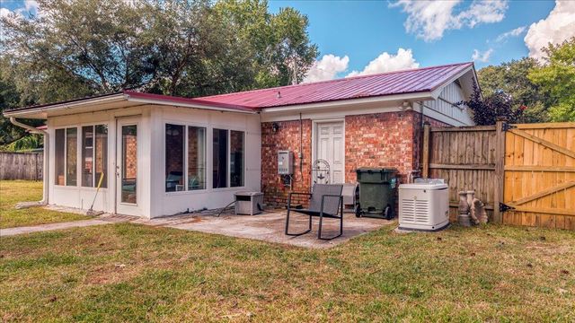 109 Robin Court, Summerville, SC 29485