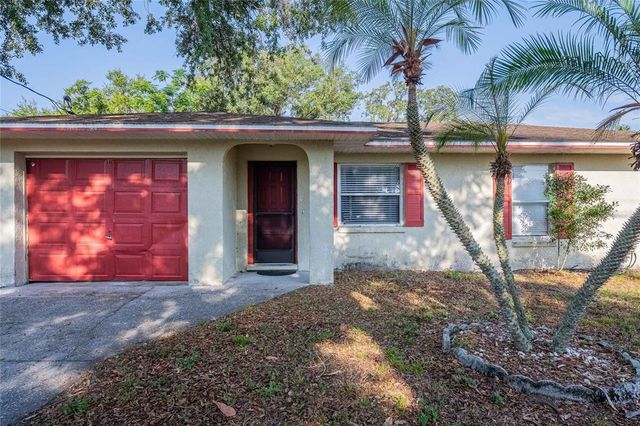 526 MARKLEN LOOP, Polk City, FL 33868