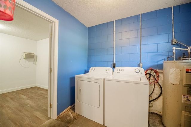 526 MARKLEN LOOP, Polk City, FL 33868