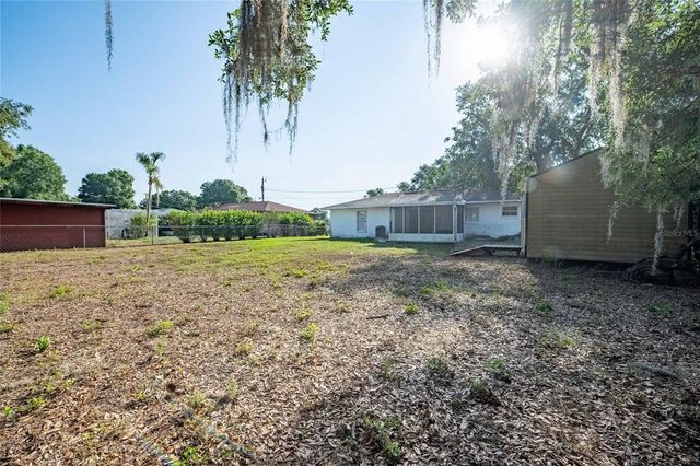526 MARKLEN LOOP, Polk City, FL 33868