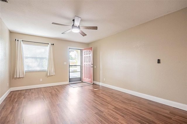 526 MARKLEN LOOP, Polk City, FL 33868