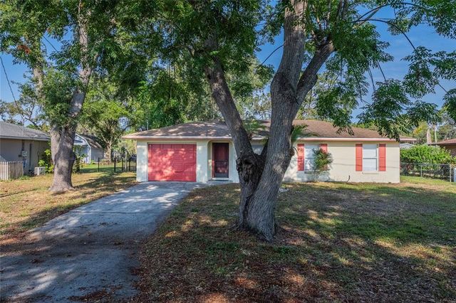 526 MARKLEN LOOP, Polk City, FL 33868