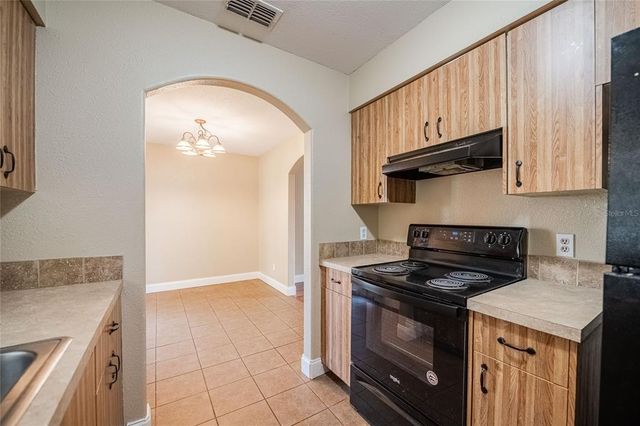 526 MARKLEN LOOP, Polk City, FL 33868