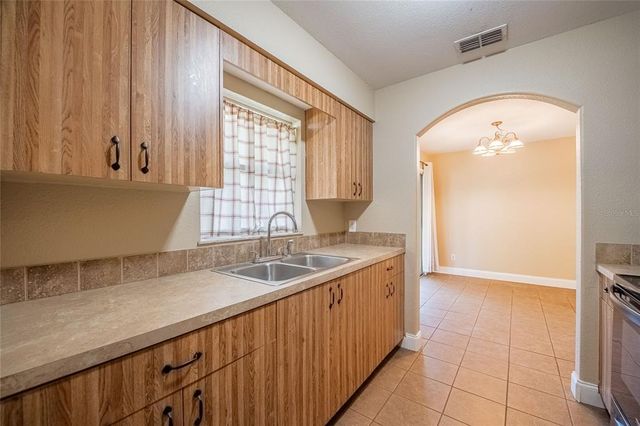 526 MARKLEN LOOP, Polk City, FL 33868
