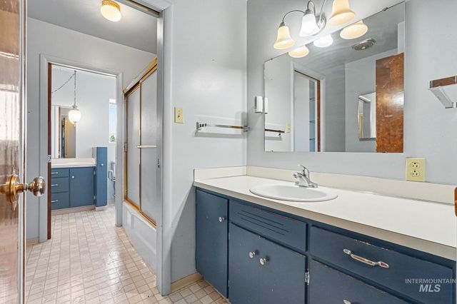 7518 W Sorenson Dr, Boise, ID 83709