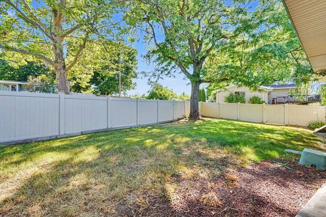 7518 W Sorenson Dr, Boise, ID 83709