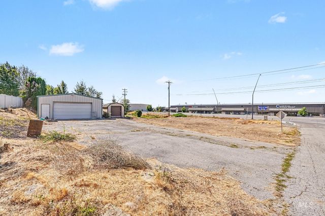 7518 W Sorenson Dr, Boise, ID 83709