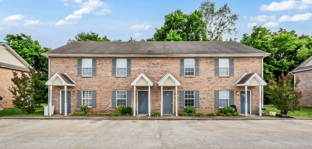 784 Cherrybark Ln Apt 2, Clarksville, TN 37040