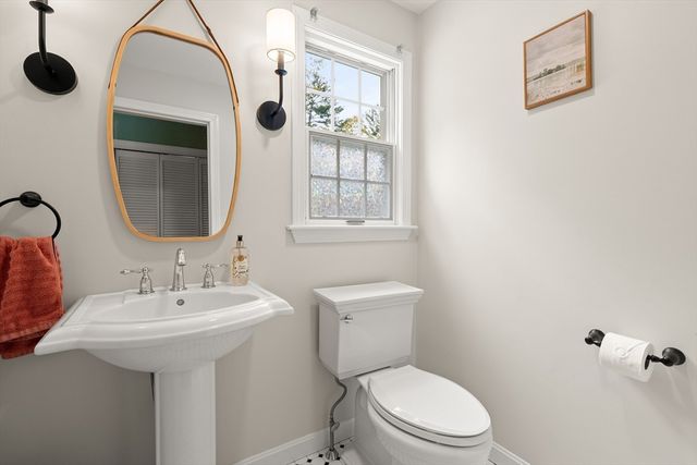 150 Sherwood, Raynham, MA 02767