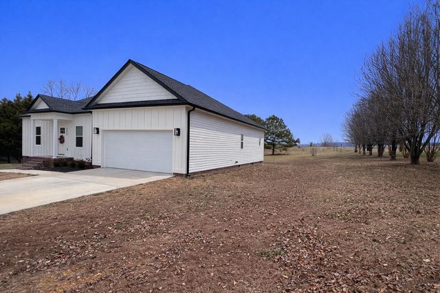 322 Chloe Drive, Lafayette, GA 30728