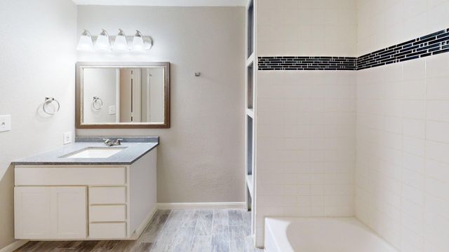 8600 Coppertowne Lane 502, Dallas, TX 75243