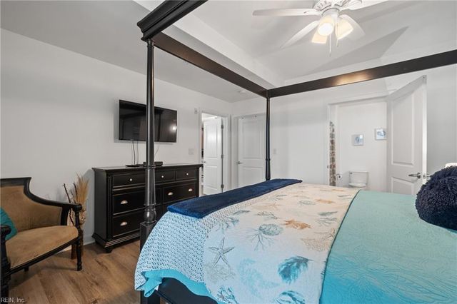 3738 Sandpiper Rd Unit 116B, Virginia Beach, VA 23456