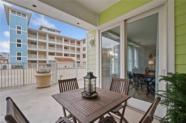 3738 Sandpiper Rd Unit 116B, Virginia Beach, VA 23456