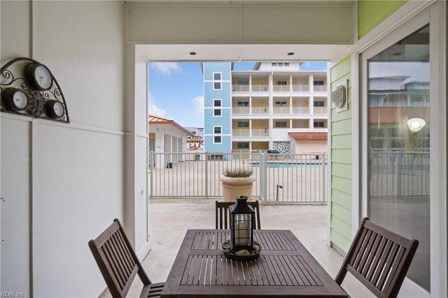 3738 Sandpiper Rd Unit 116B, Virginia Beach, VA 23456