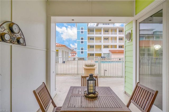 3738 Sandpiper Rd Unit 116B, Virginia Beach, VA 23456