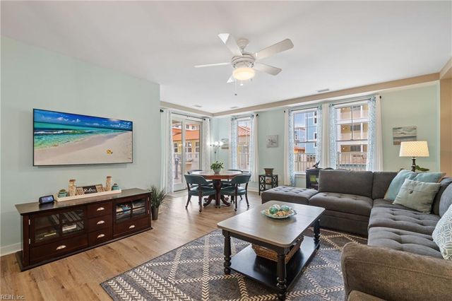 3738 Sandpiper Rd Unit 116B, Virginia Beach, VA 23456