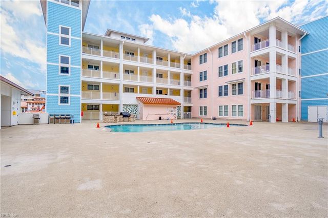 3738 Sandpiper Rd Unit 116B, Virginia Beach, VA 23456