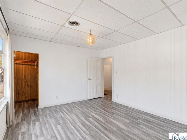 1041 Quincy St, North Mankato, MN 56003